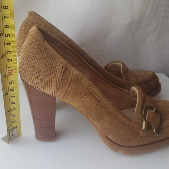 NWOT- Michael Kors shoes - Picture 4 of 8
